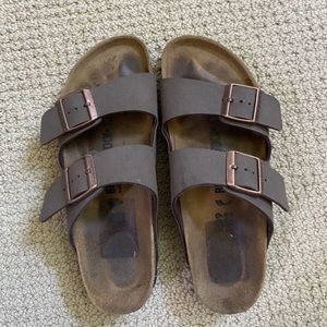 Birkenstock’s size 39